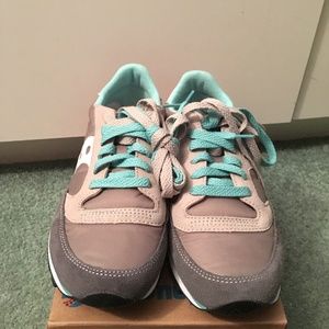 Saucony Women's Sneakers - New